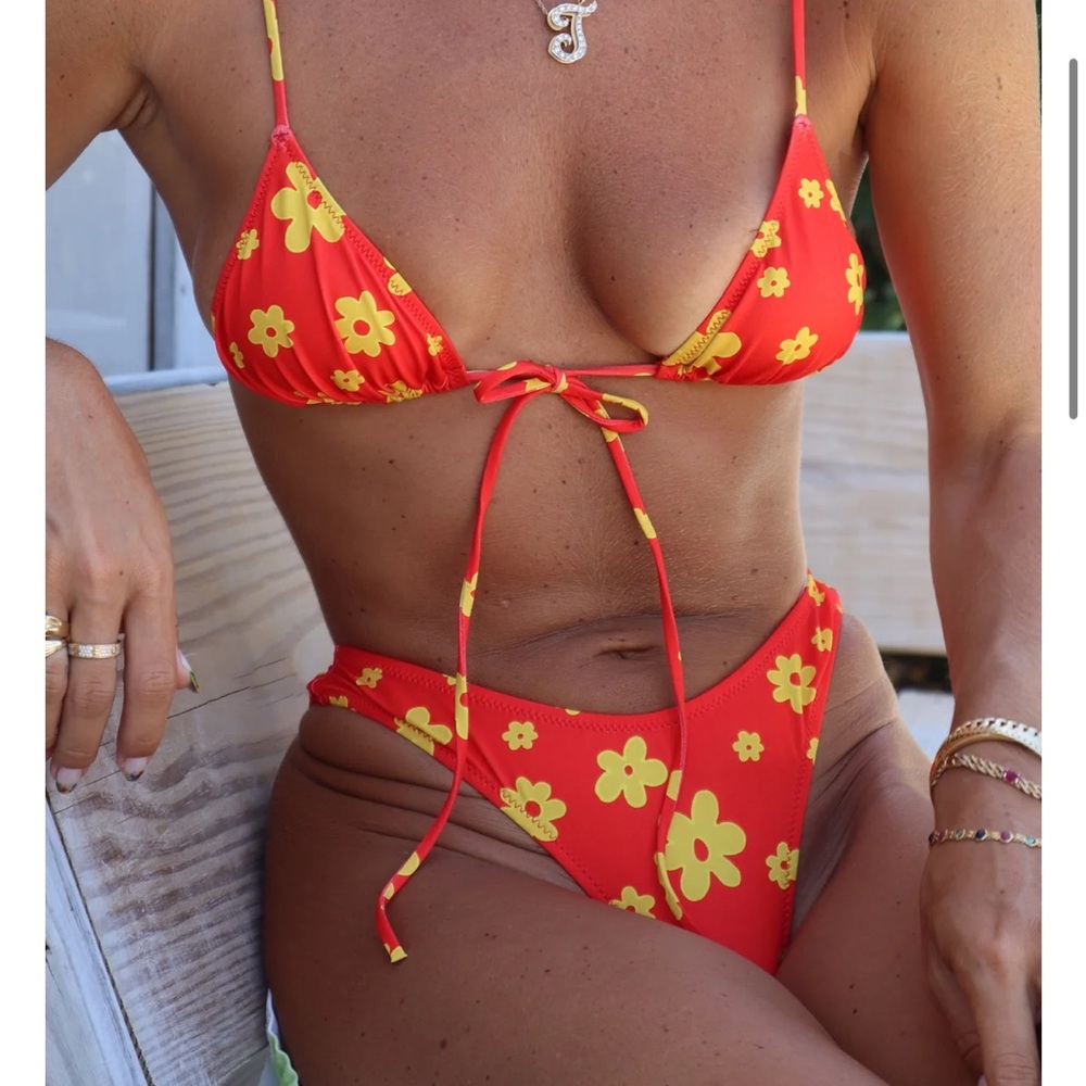 Heavy manners pain in my heart bikini